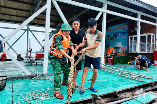 Nỗ lực, hết mình vì nhân dân