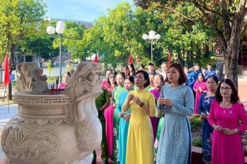 Hội Liên Hiệp Phụ nữ phường Liên Chiểu 'Về nguồn', tri ân gia đình chính sách