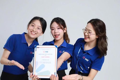 Nữ sinh xuất sắc NEU vươn xa nhờ tư duy vượt giới hạn