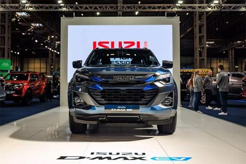 Isuzu D-Max EV 2026 mở đặt cọc, 'chốt giá chát' từ 2,1 tỷ đồng