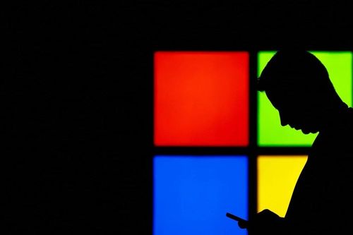Máy chủ Microsoft bị tấn công, 100 tổ chức bị ảnh hưởng