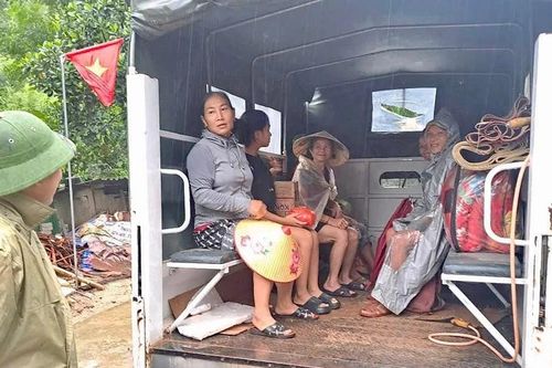 Nghệ An di dời hàng chục hộ dân khỏi vùng nguy cơ sạt lở
