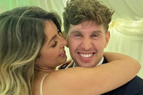 Sao Man City John Stones bí mật tổ chức lễ cưới kéo dài 4 ngày