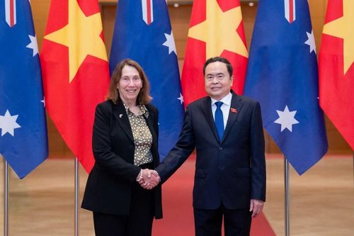 Điện mừng Chủ tịch Thượng viện và Hạ viện Australia