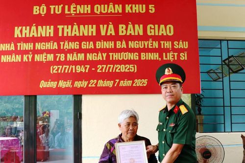 Bàn giao nhà tình nghĩa cho gia đình thương binh tại Quảng Ngãi