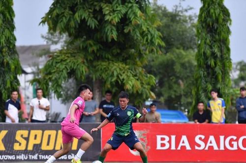 Khởi tranh VCK giải bóng đá 7 người quốc gia Bia Saigon Dragon Cup 2025: Nhiều thách thức từ thời tiết