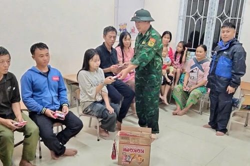 Sơ tán gần 500 đồng bào Mông để tránh bão số 3