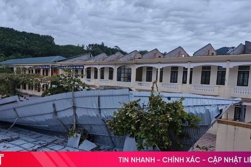 Hà Tĩnh thiệt hại nặng trong trận giông lốc dị thường, 2 người đang mất tích