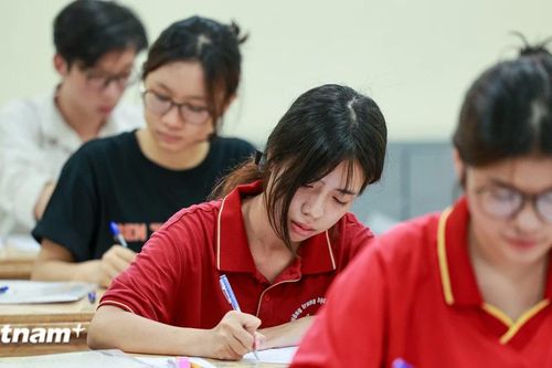 Điểm trung bình học bạ môn Toán chênh 2,73 điểm so với thi Tốt nghiệp THPT