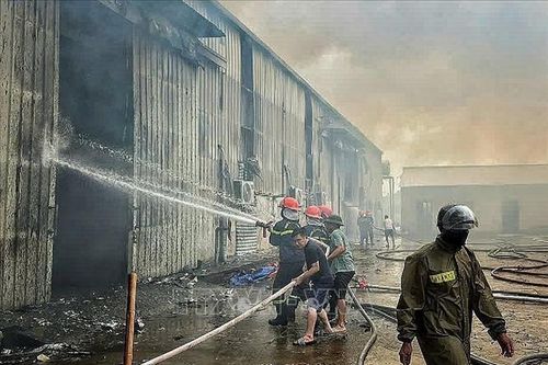 Bắc Ninh: Cháy kho nguyên liệu thuốc lá