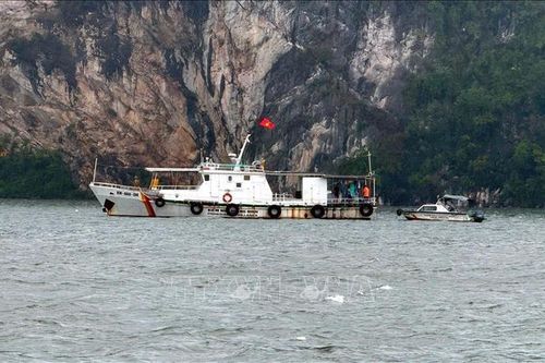 Điện chia buồn về vụ lật tàu tại Hạ Long, Quảng Ninh