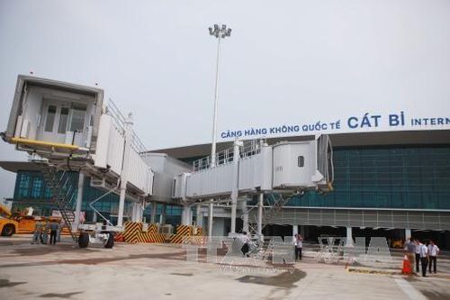 Mở cửa sân bay Vân Đồn và Cát Bi từ 12 giờ trưa 22/7