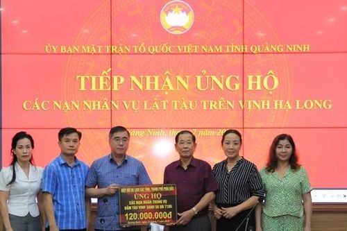 Quảng Ninh tiếp nhận 220 triệu đồng ủng hộ các nạn nhân trong vụ đắm tàu trên vịnh Hạ Long