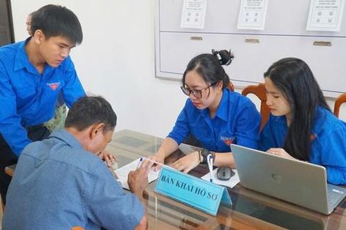 TP Huế: Thanh niên trở thành 'cầu nối số' giữa chính quyền và người dân