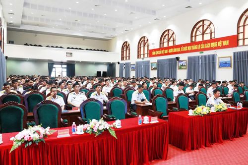 Vùng 4 Hải quân tổ chức tập huấn cán bộ giai đoạn 2