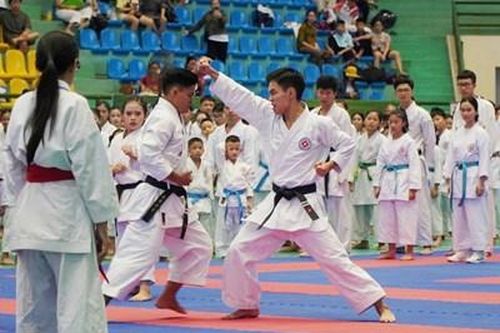 Gần 1.000 VĐV tham dự giải Nghĩa Dũng Karatedo miền Trung - Tây Nguyên 2025
