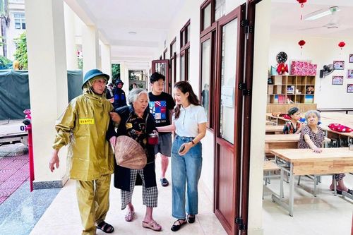 Hải Phòng đã di dời 4.994 người ở chung cư cũ tránh bão Wipha