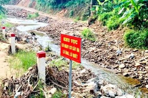 Lào Cai ứng phó bão số 3 đổ bộ: Tạm dừng các hoạt động ngoài trời, leo núi