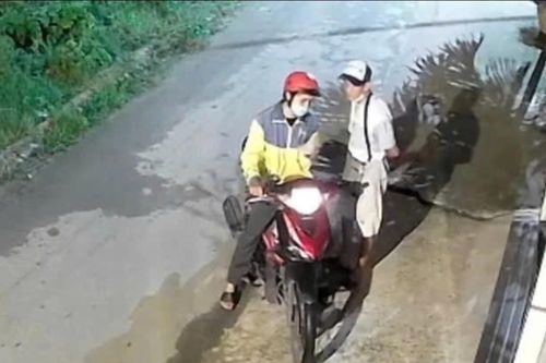 Bắt giữ thanh niên giật 100 tờ vé số của người tàn tật ở TP.HCM