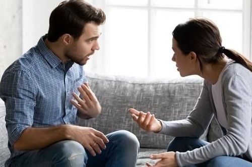 'Gái có công' mà chồng... vẫn 'phụ'?