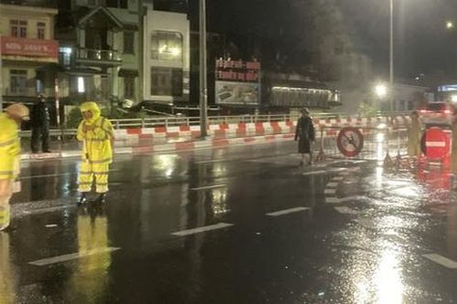 Quảng Ninh cấm mô tô và phương tiện thô sơ qua cầu Bãi Cháy, đặc khu Cô Tô mất điện