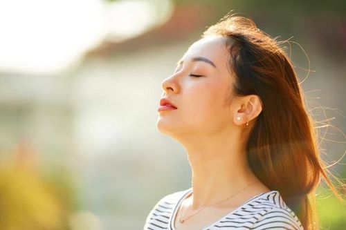 5 thói quen buổi sáng giúp giảm mỡ và giữ dáng lâu dài