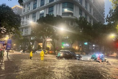 Chiều nay, Hà Nội mưa dông mạnh do hoàn lưu bão số 3
