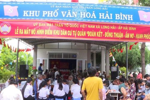 TP Hồ Chí Minh: Ra mắt 2 điểm khu dân cư tự quản 'Đoàn kết-Đồng thuận-Ấm no-Hạnh phúc'
