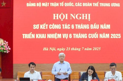 Tăng cường lãnh đạo, chỉ đạo thực hiện nhiệm vụ chính trị, tập hợp xây dựng khối đại đoàn kết toàn dân tộc