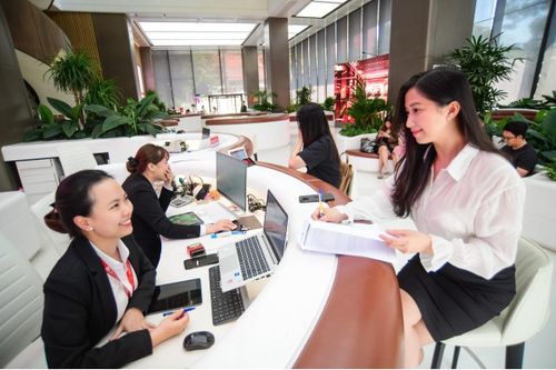 Manulife, Prudential có đối thủ mới, là công ty con của Techcombank