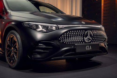 Mercedes tích hợp họp trực tuyến qua Teams khi lái xe