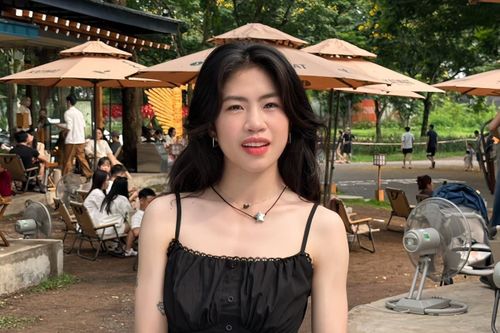 Thanh Nhã khoe vẻ dịu dàng đời thường
