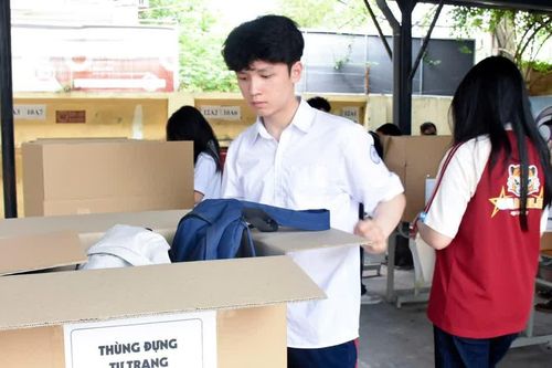Hà Nội: công bố danh sách hơn 1.100 học sinh trúng tuyển lớp 10 công lập đợt cuối
