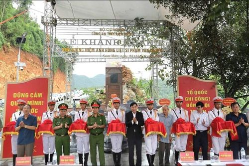 Khánh thành Khu tưởng niệm Anh hùng liệt sĩ Phạm Văn Cường