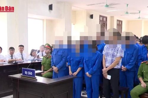 Xét xử 44 bị cáo liên quan đến Tạp chí Môi trường và Đô thị