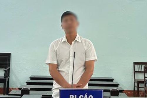Hoạn Thư 'có râu' lãnh án