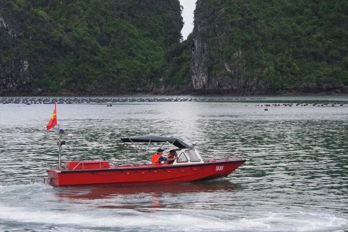 Vùng 1 Hải quân huy động phương tiện tìm kiếm nạn nhân mất tích vụ tàu Vịnh Xanh 58