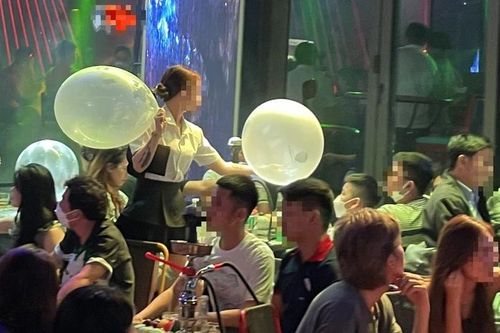 Nam thanh niên 20 tuổi tổn thương tủy cổ vì lạm dụng bóng cười