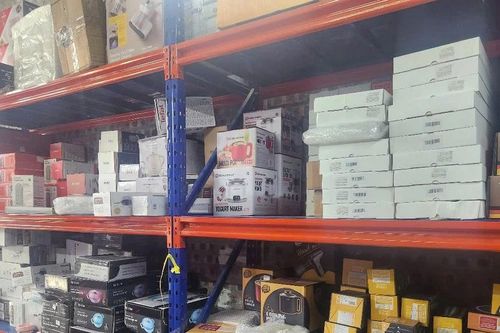 Tạm giữ lượng lớn đồ gia dụng không rõ nguồn gốc tại Hà Nội