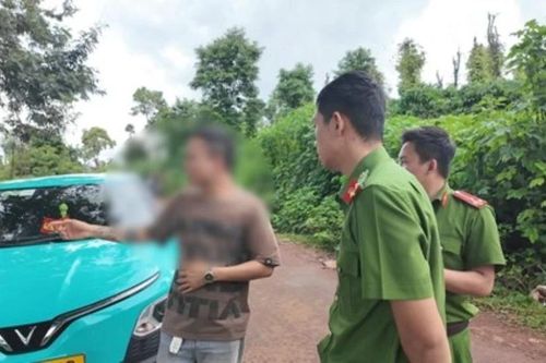 Bán nhẫn trả nợ, tài xế taxi 'hoang tin' bị cướp vì sợ vợ buồn