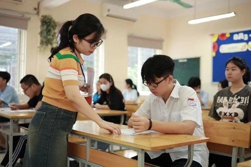 Chế độ trả lương dạy thêm giờ đối với nhà giáo trong các cơ sở giáo dục công lập