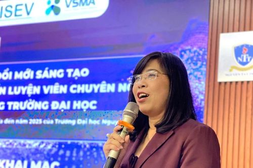 Trường ĐH Nguyễn Tất Thành khai giảng khóa đào tạo huấn luyện viên khởi nghiệp