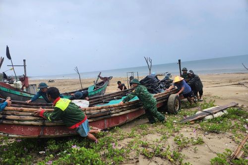 BĐBP chủ động ứng phó, khẩn trương giúp dân khắc phục thiệt hại sau bão số 3