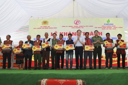 Petrovietnam phối hợp cùng Bộ Công an thực hiện chương trình tri ân trên 'Vùng đất lửa' Quảng Trị