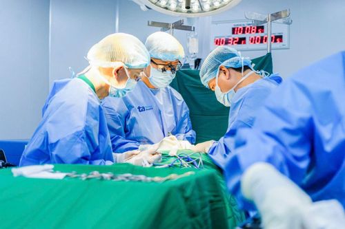 Trẻ em bị ung thư tuyến giáp tiến triển di căn nhanh hơn ở người lớn