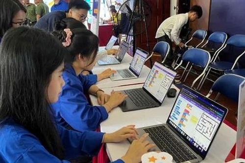 Đưa tri thức công nghệ đến gần với người dân