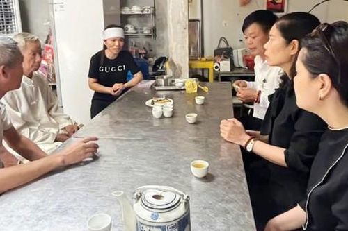 MTTQ TP Hà Nội thăm hỏi, chia buồn với gia đình nạn nhân vụ lật tàu Vịnh Xanh 58