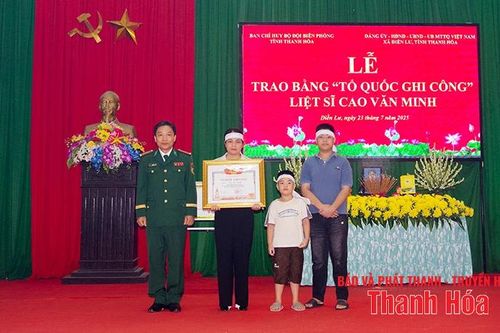 Trao bằng 'Tổ quốc ghi công' cho liệt sĩ Cao Văn Minh