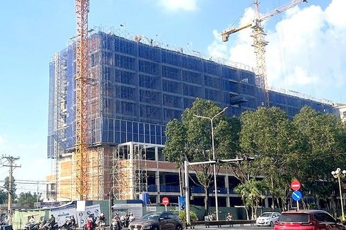 Hà Nội tăng cường kiểm tra các công trình xây dựng để ứng phó với mưa bão