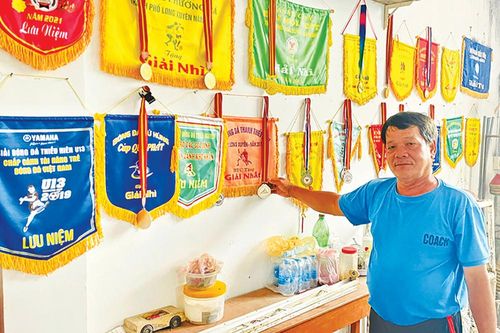 Những lớp học bóng đá không học phí